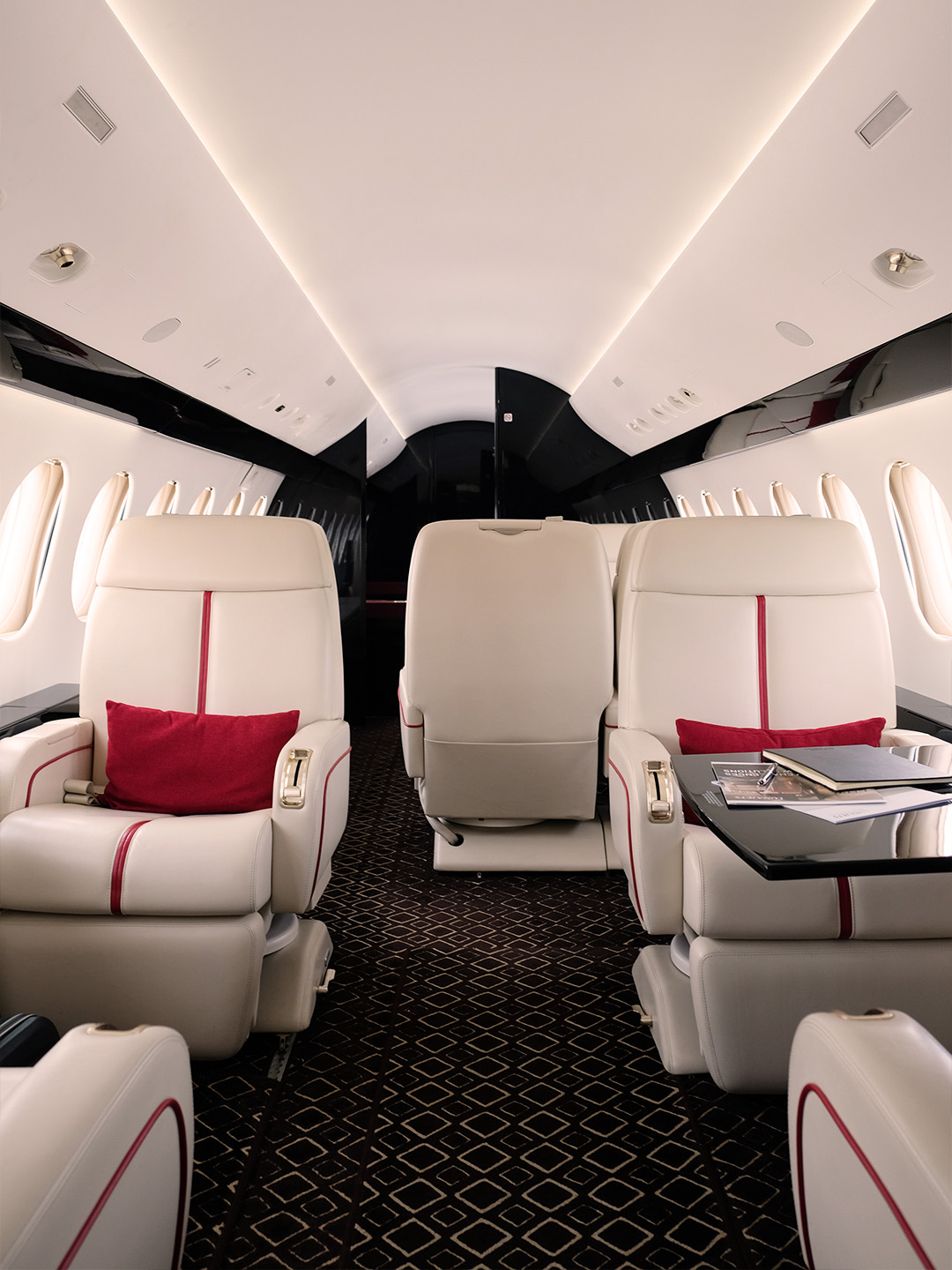 Exceptional comfort and contemporary design come together in this cabin, offering the ideal environment for work or rest.