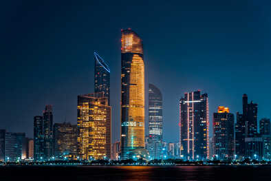 abu dhabi by night