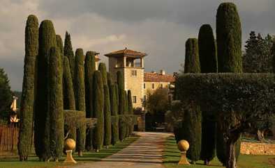 The estate, vineyards and cellars at Chateau de Berne